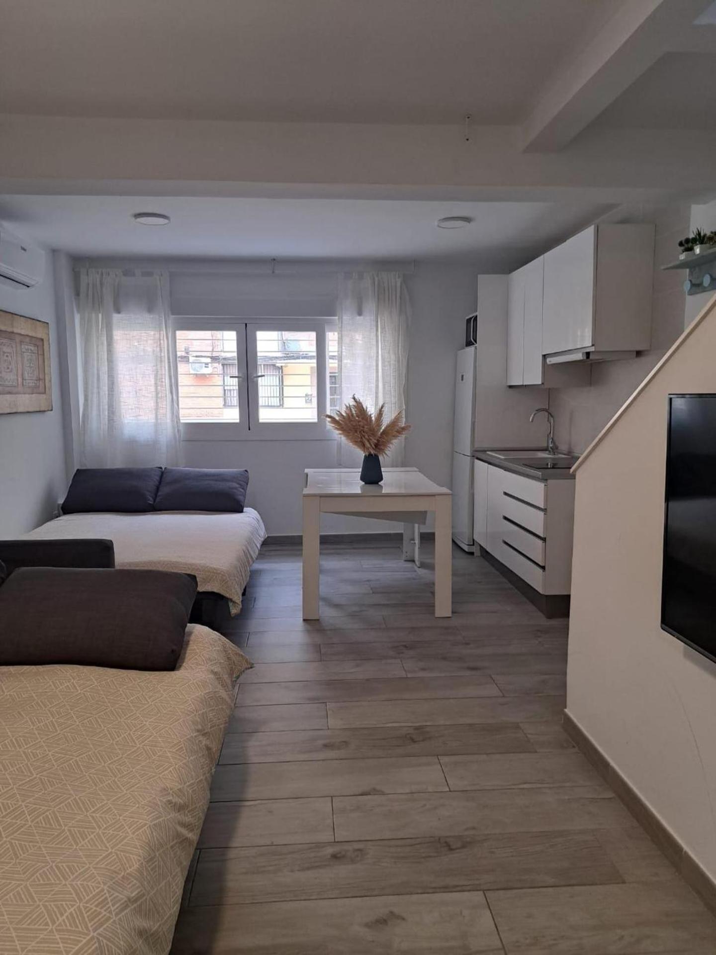 Cozy Apartment Up To 6 Persons 3 Min To Metro Μαδρίτη Εξωτερικό φωτογραφία